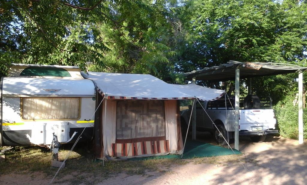 Askham Kalahari Camelthorn Guesthouse And Camping מראה חיצוני תמונה