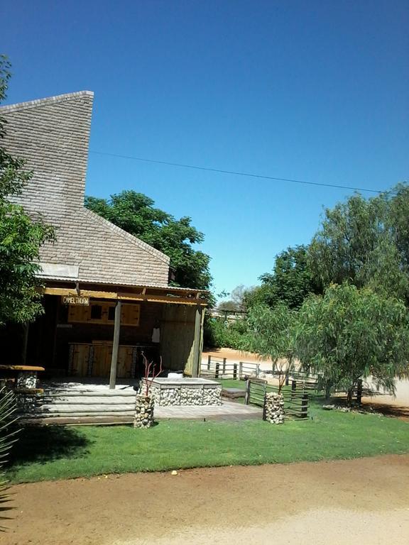 Askham Kalahari Camelthorn Guesthouse And Camping חדר תמונה