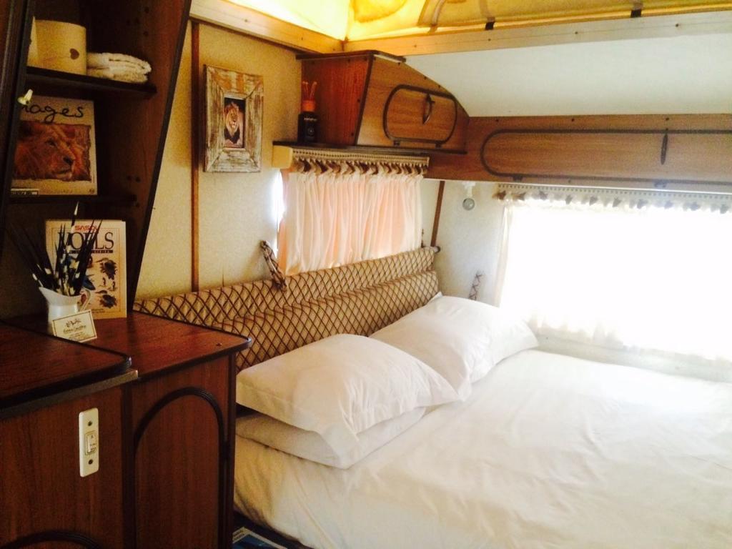 Askham Kalahari Camelthorn Guesthouse And Camping חדר תמונה