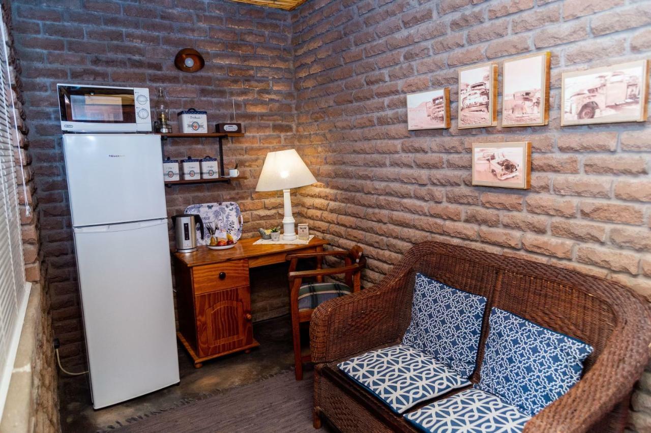 Askham Kalahari Camelthorn Guesthouse And Camping מראה חיצוני תמונה